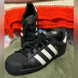 Adidas Black and White Superstar Shell Toes Mens 6.5